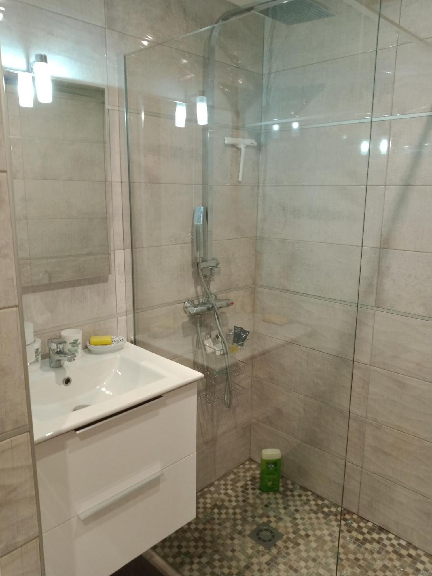 Appartement Au Calme Menton Exterior photo